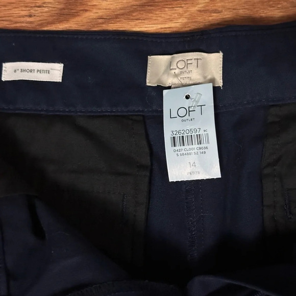 NWT Loft navy blue shorts - Picture 3 of 6